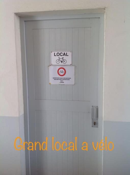 Eole, Idealement Situe Sur Le Port De St Martin De Re سان مارتن دو ر المظهر الخارجي الصورة